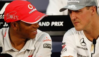 Após ir para a Ferrari, Hamilton revela que Schumacher o inspirou (Michael Schumacher ajudou levar Hamilton para a Ferrari)